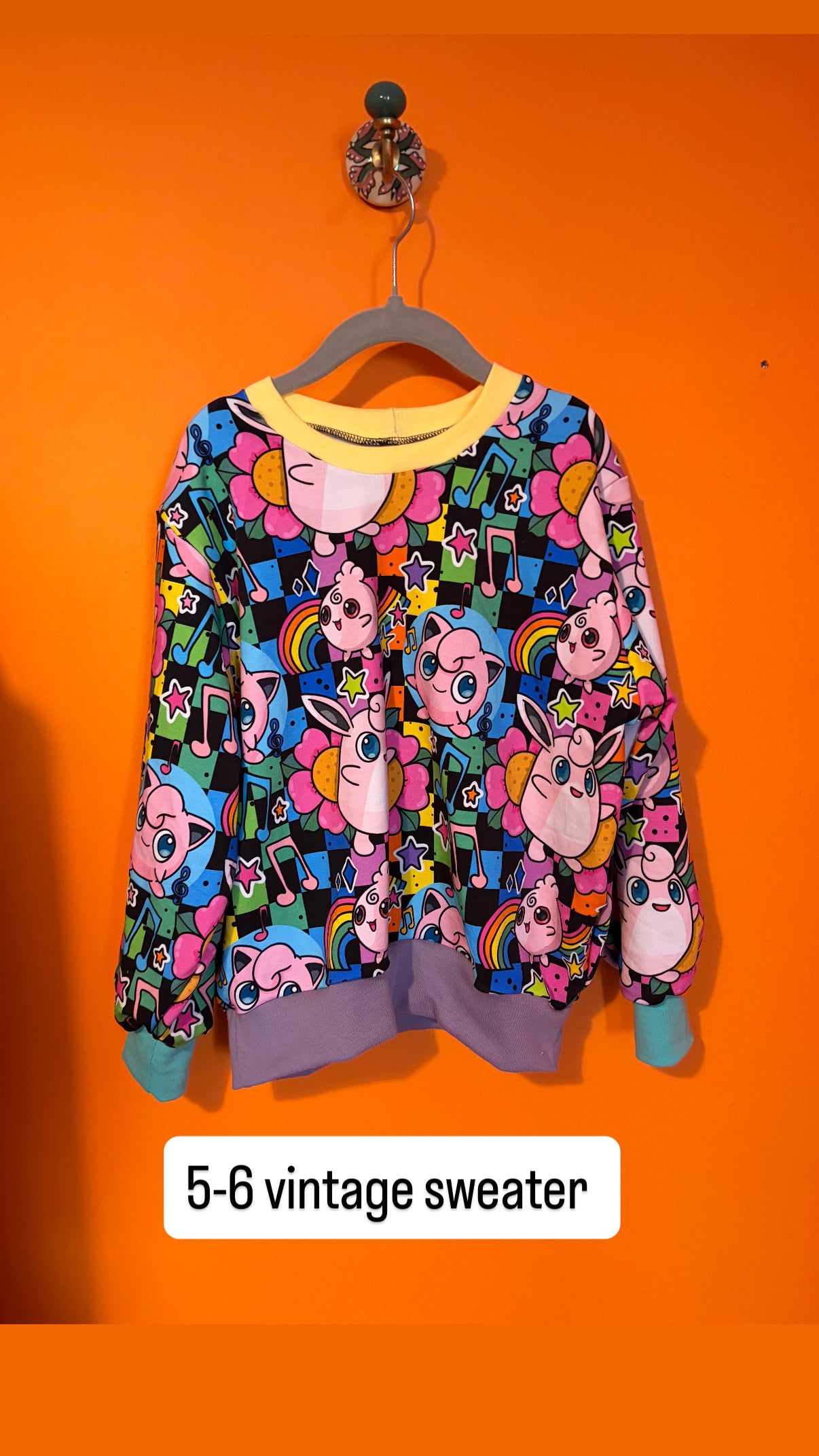 5-6 Pinkvelutions Vintage Sweater