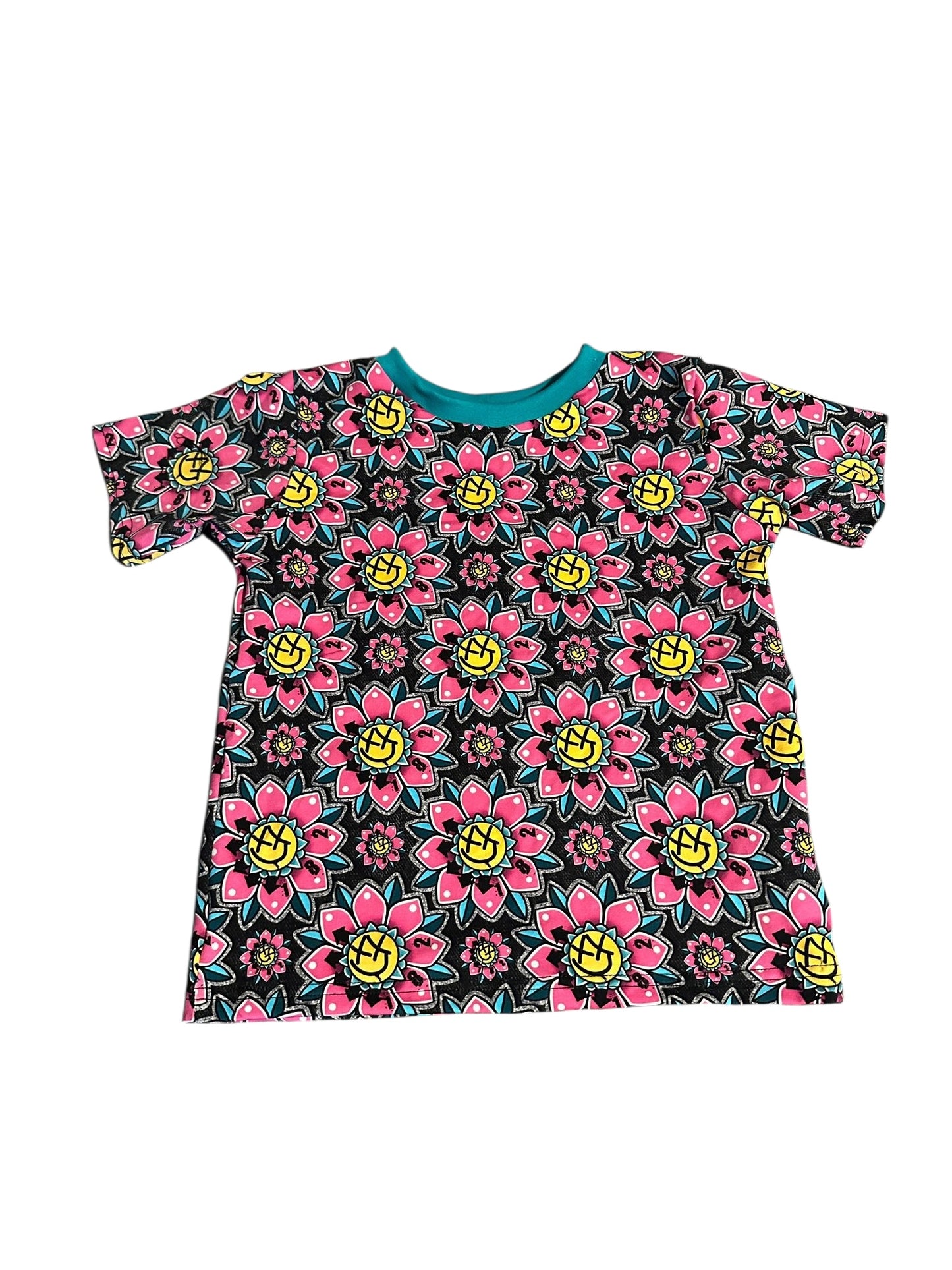 3-4 Blink Flowers Baggy Tee