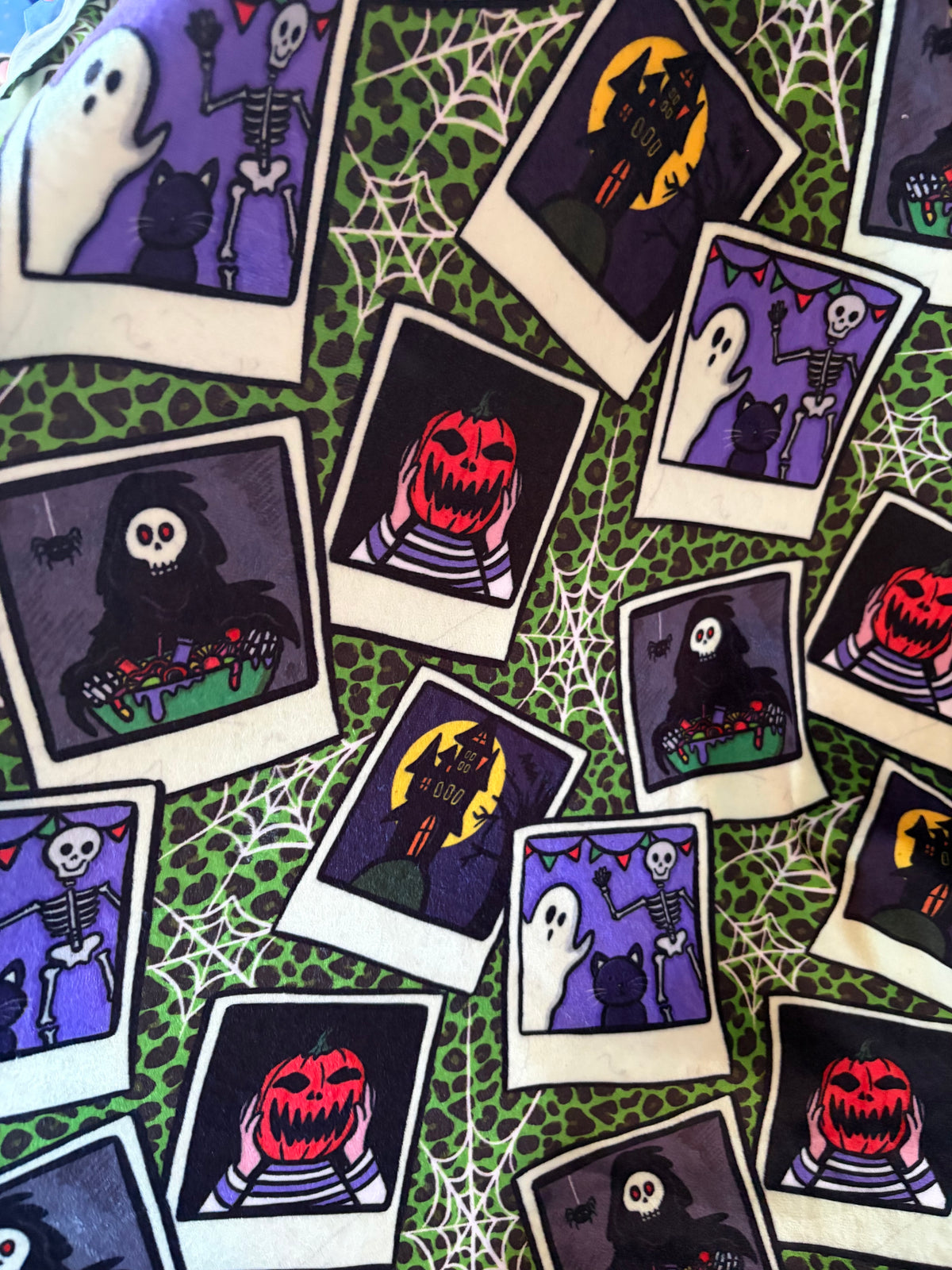 Slot- Spooky Snapshots (Up To 9/10)