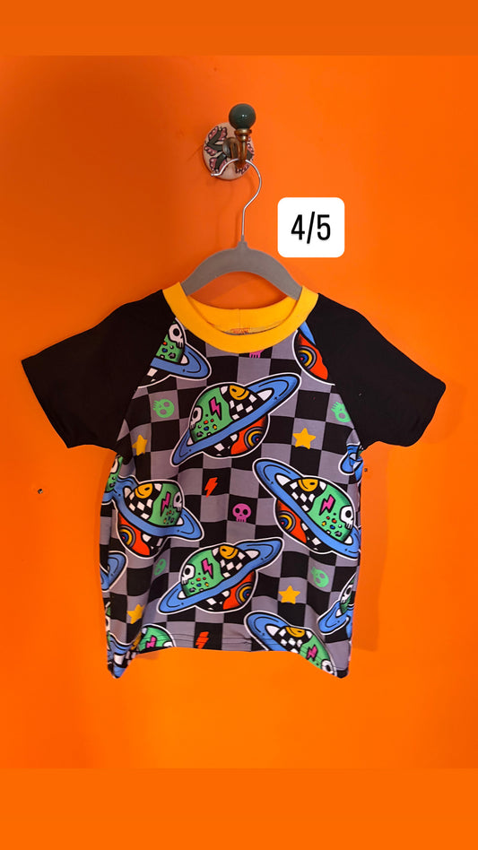 4-5 Punky Space Raglan Tee